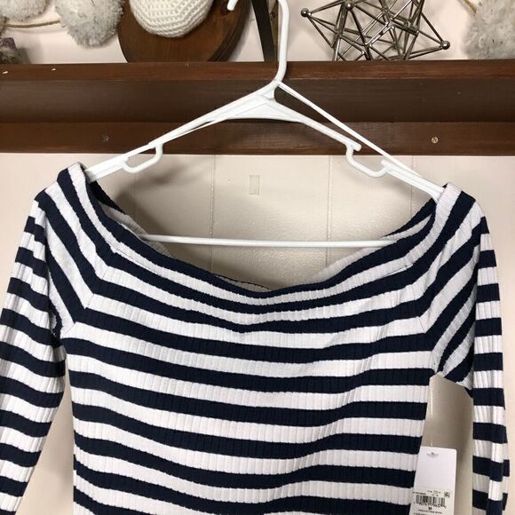 Guess Women's Gibson Striped Rib-Knit Off-the-Shoulder Top Medium NWT - Picture 3 of 5